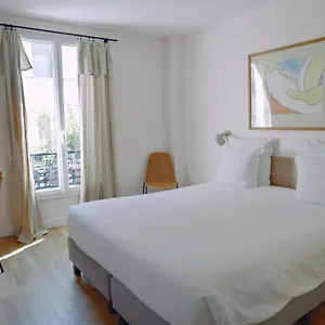 Lucien 2* Paris